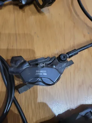 Frenos Shimano XT M8200/M8220 4 Pistones