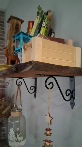 Estantes madera hierro forjado