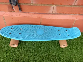 Skate Monopatín azul
