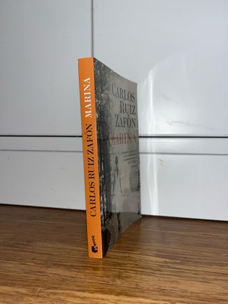 Marina (Spanish Edition)