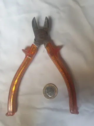 Alicates de corte naranja