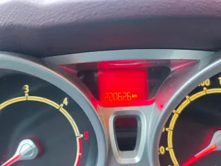 Ford Fiesta Titanium 2008 cambio por moto 3 ruedas