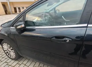 Ford Fiesta Titanium 2008 cambio por moto 3 ruedas