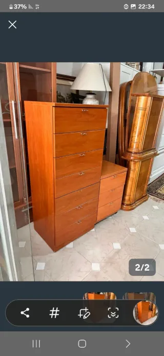 Cómoda de madera marrón