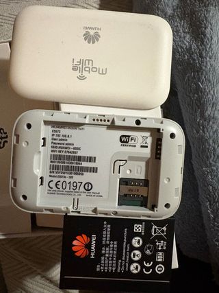 Huawei E5573C Mobile WiFi LTE Cat4