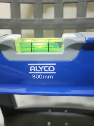 Nivel Alyco 80cm