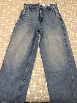 Pantalones vaqueros anchos