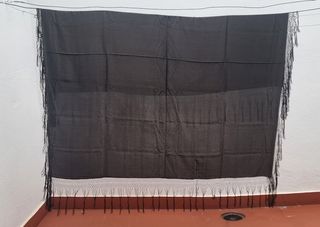 Mantón de Manila Negro