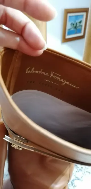 Botas de cuero marrón Salvatore Ferragamo