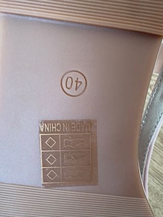 Infradito rosa con lacci