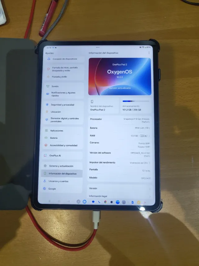 OnePlus Pad 2 con Teclado y Lápiz