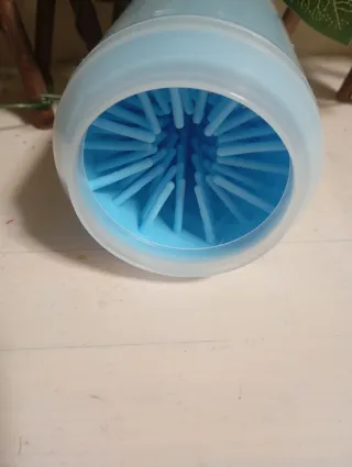 Taza para lavar patas de perro