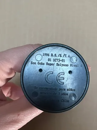 Muñeco Goku Super Saiyan 4