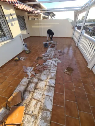 demolición y albañilería