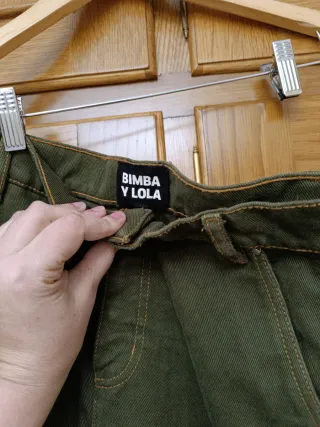 Pantalones verdes de pana