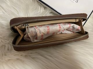 Cartera Guess Marrón Monogram