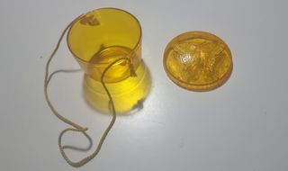 Cajita Guarda ovillos con cuerda y tapa