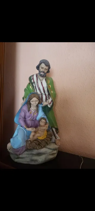 Nacimiento pintado a mano