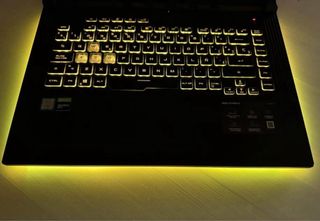 Asus ROG STRIX i7 16GB RAM 512GB SSD GTX1650