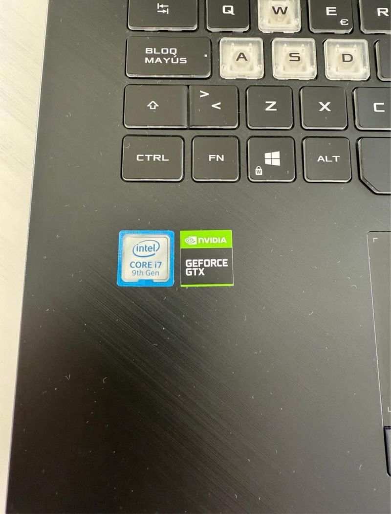 Asus ROG STRIX i7 16GB RAM 512GB SSD GTX1650 afbeelding 3
