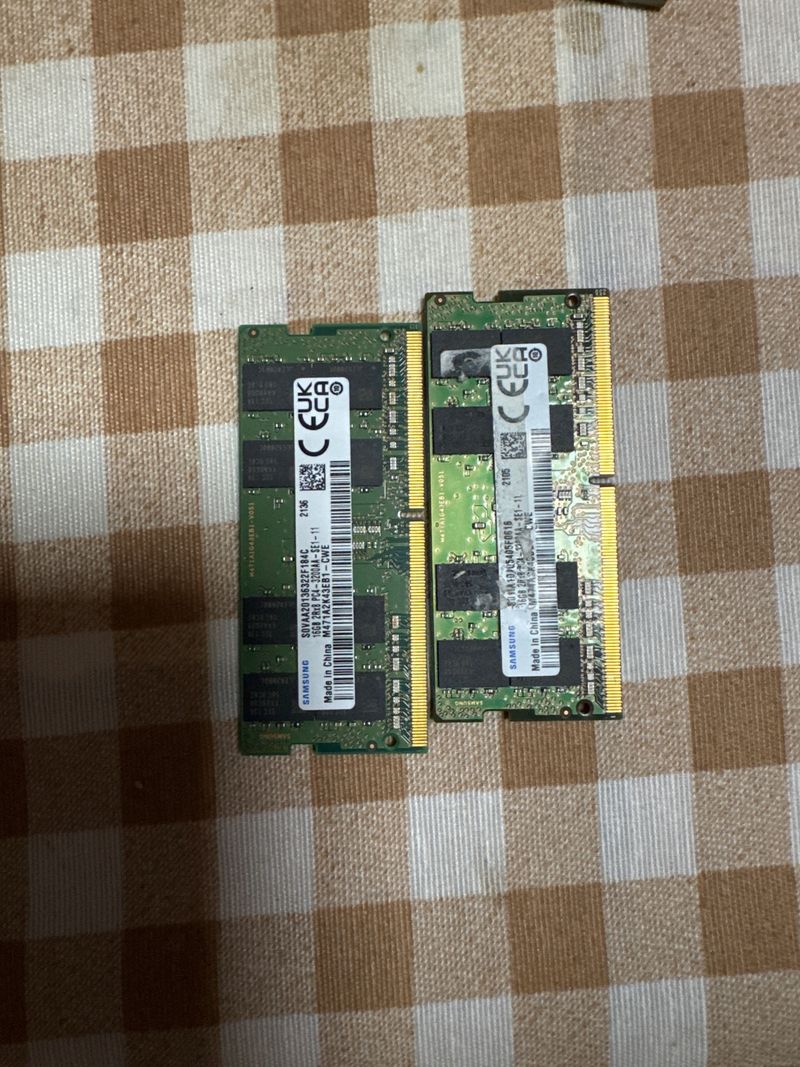 2x Módulos RAM Samsung 16GB DDR4 3200MHz