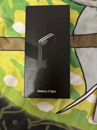 Samsung Galaxy Z Flip 6 negro