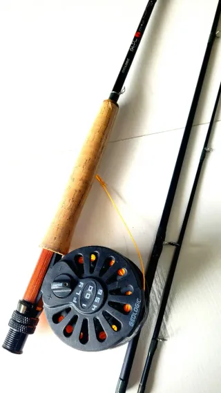 Equipo pesca mosca