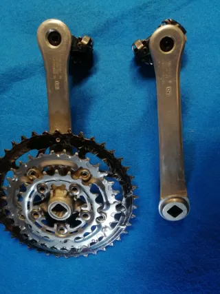 Platos y Bielas Shimano STX con Pedales FC-MC32