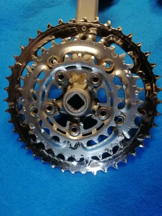 Platos y Bielas Shimano STX con Pedales FC-MC32