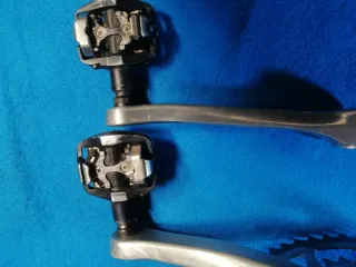 Platos y Bielas Shimano STX con Pedales FC-MC32