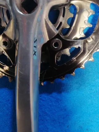 Platos y Bielas Shimano STX con Pedales FC-MC32