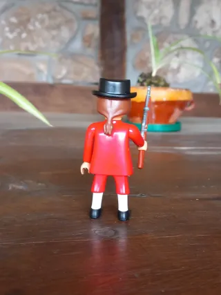 Playmobil Soldado mujer con Fusil