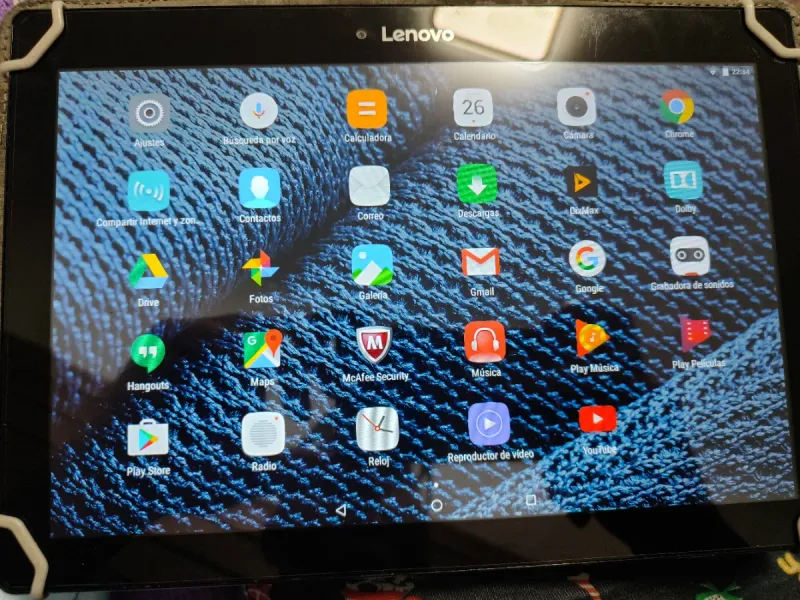 Tablet Lenovo con funda de regalo