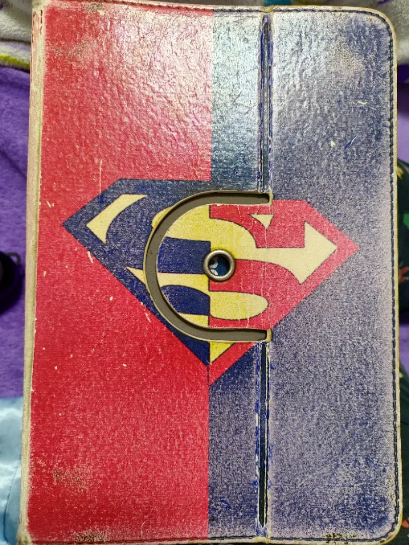 Tablet Lenovo con funda de regalo afbeelding 2