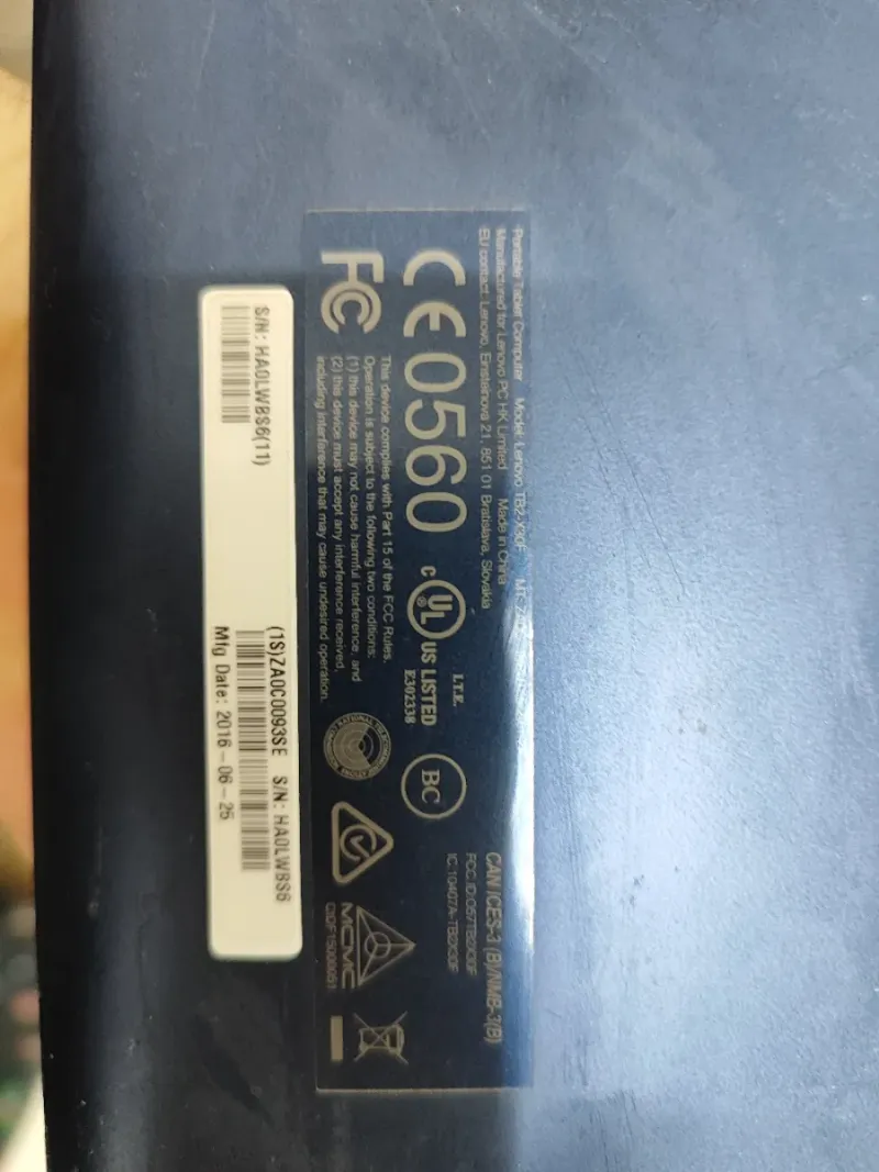 Tablet Lenovo con funda de regalo afbeelding 4