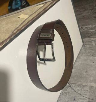 Cinturón de hombre color Marrón Hebilla Plateada