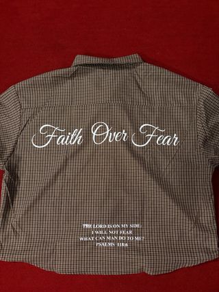 Camiseta de cuadros marrón talla M