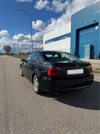 BMW Serie 3 2005 EtiquetaB