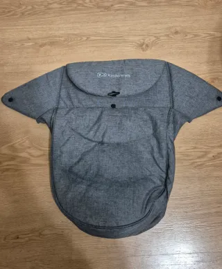 Carro y silla bebé Kinderkraft gris