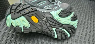 Zapatillas Merrell trekking grises y turquesa