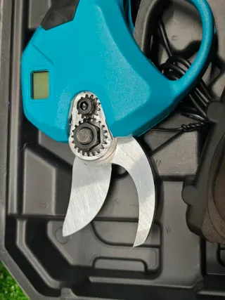 Tijeras Podar Eléctricas 21V + Accesorios