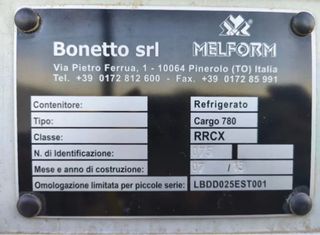 Contenedor isotérmico grande
