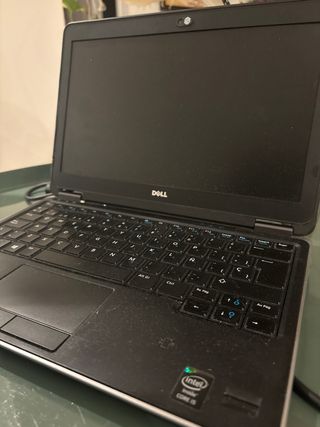 Portátil DELL E7240 plata