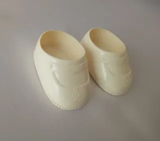 Scarpe antiche Famosa per bambole Kiko, Kika, Nuri