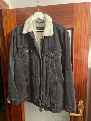 Chaqueta Negra con Borrego