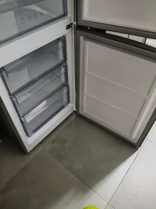 Frigorífico Telefac como novo