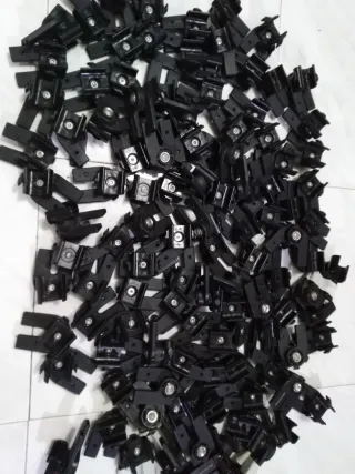 Abrazaderas y Varillas Bugaboo