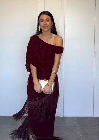 Vestido asimétrico flecos