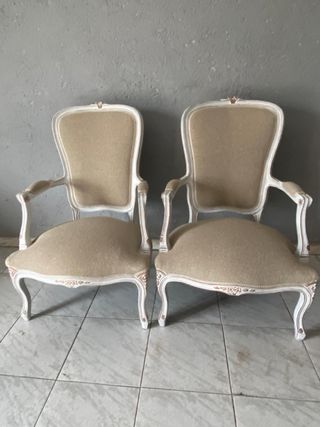 Butaca estilo Luis XIV beige y blanco