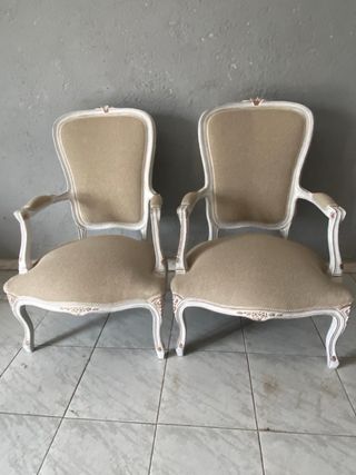 Butaca estilo Luis XIV beige y blanco